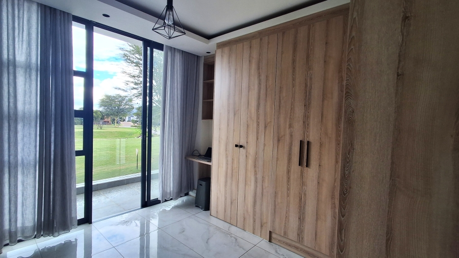 6 Bedroom Property for Sale in The Islands Estates North West